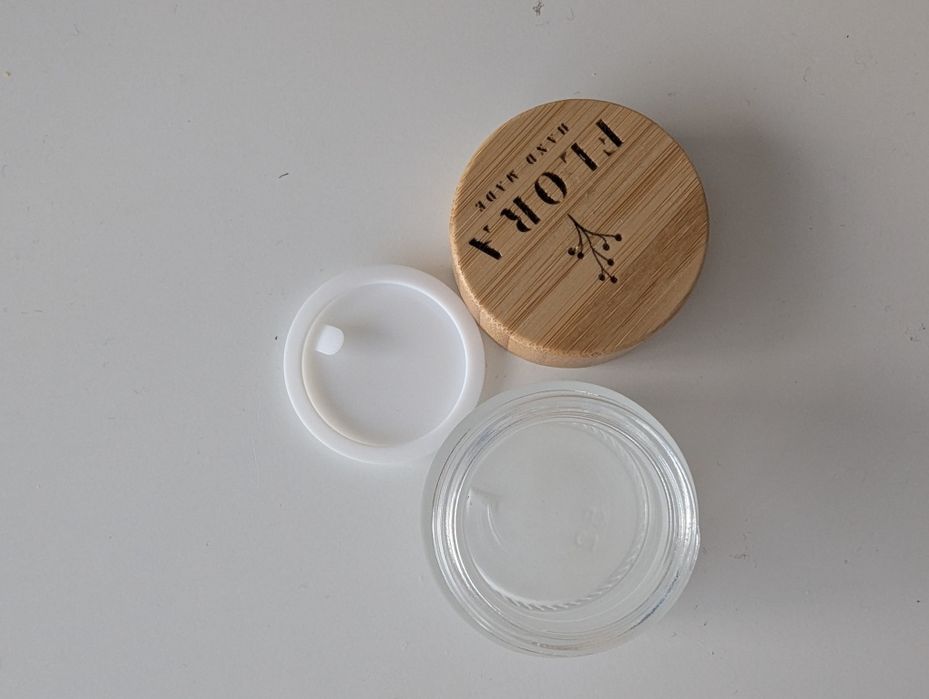 Frascos vidro e bamboo