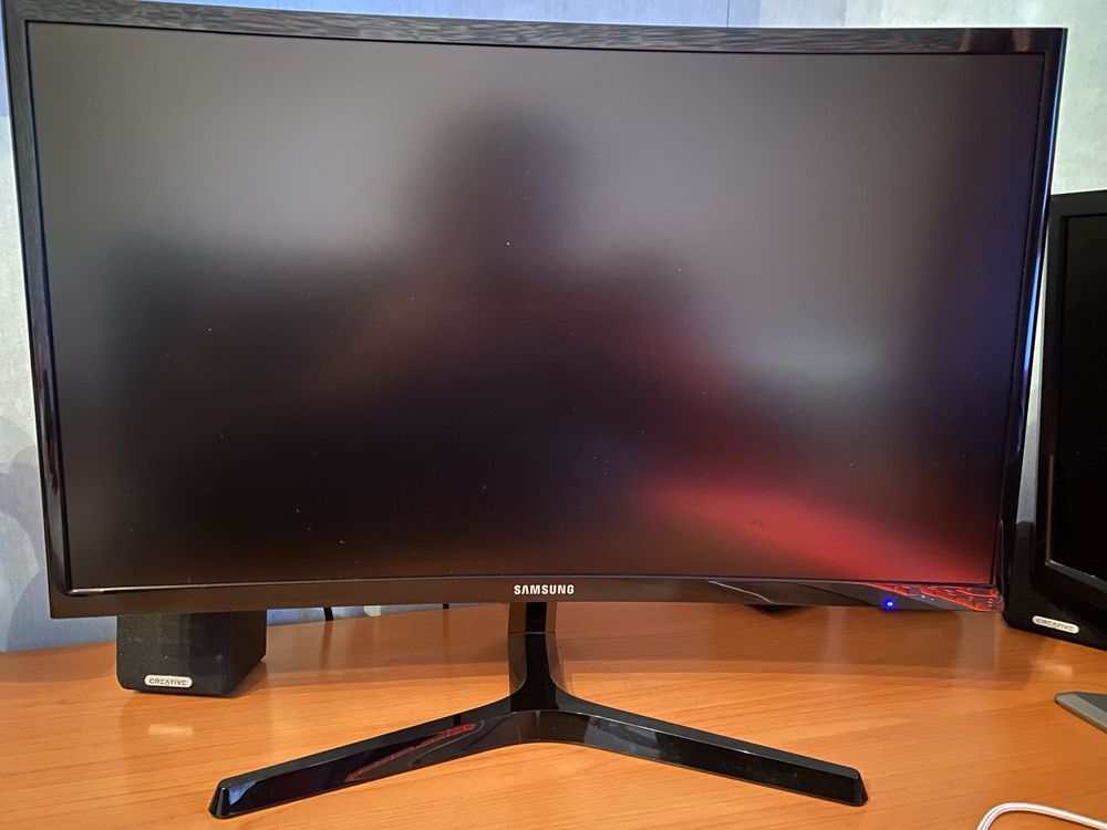 Монітор 23.5" Samsung Curved C24F396F (LC24F396FHIXCI)