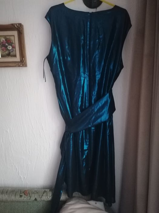 Nowa sukienka Tatuum r. 46