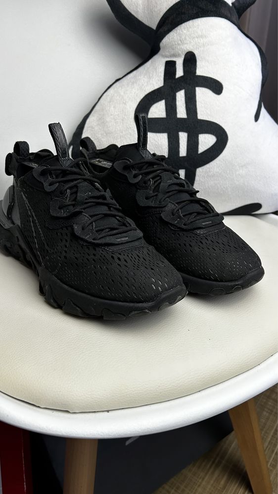 Nike react vision оригирал размер 43