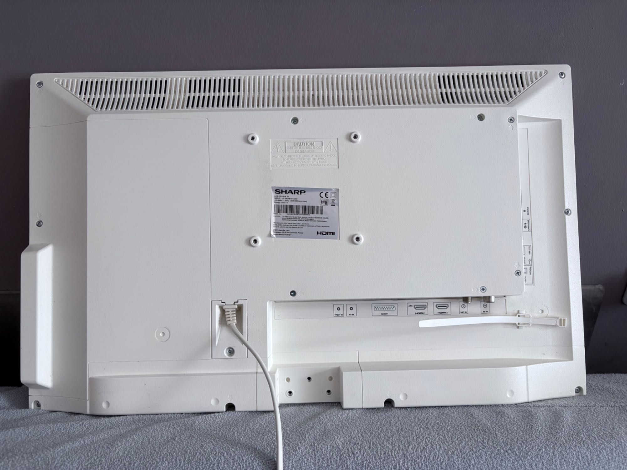 Telewizor Sharp 24” biały