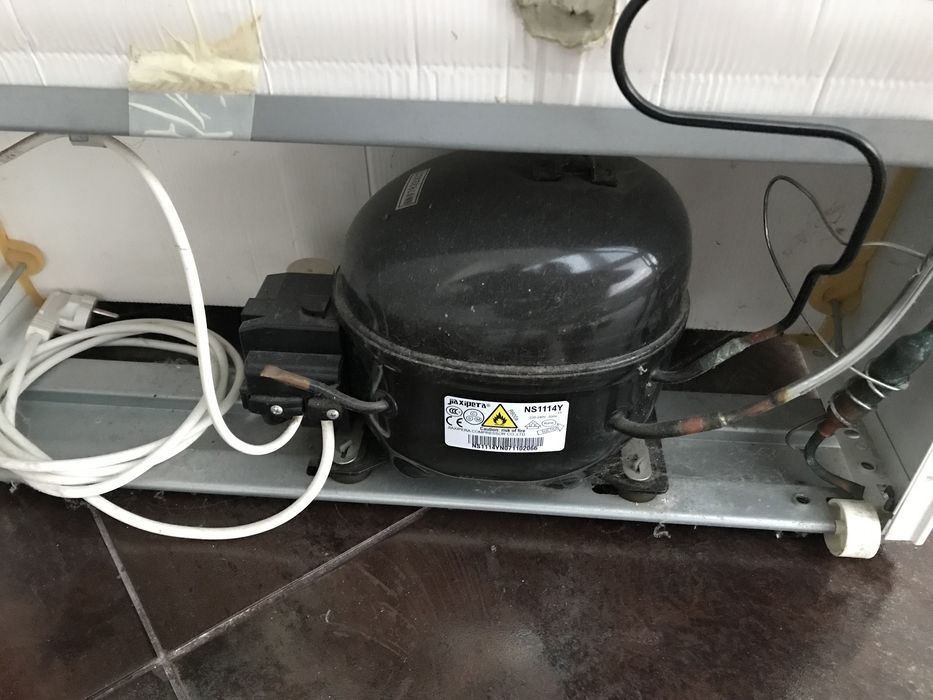 Морозильна камера zanussi