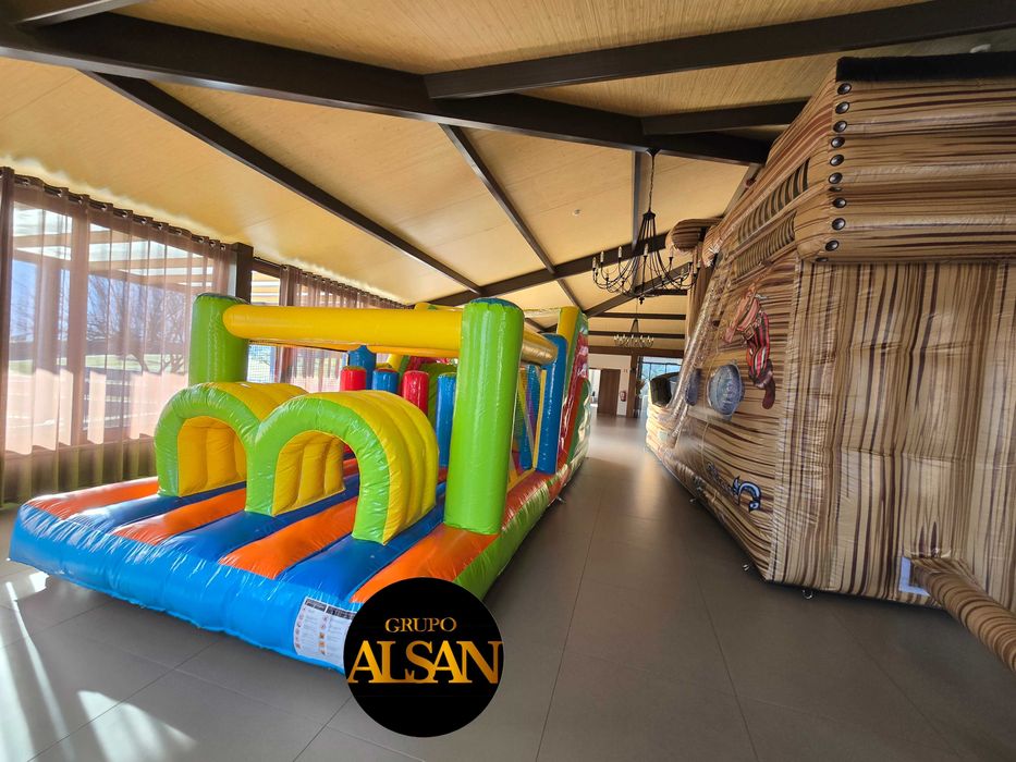 Mascotes e insufláveis