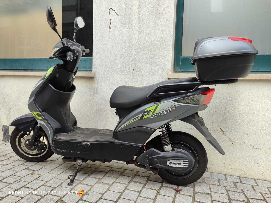 Scooter elétrica