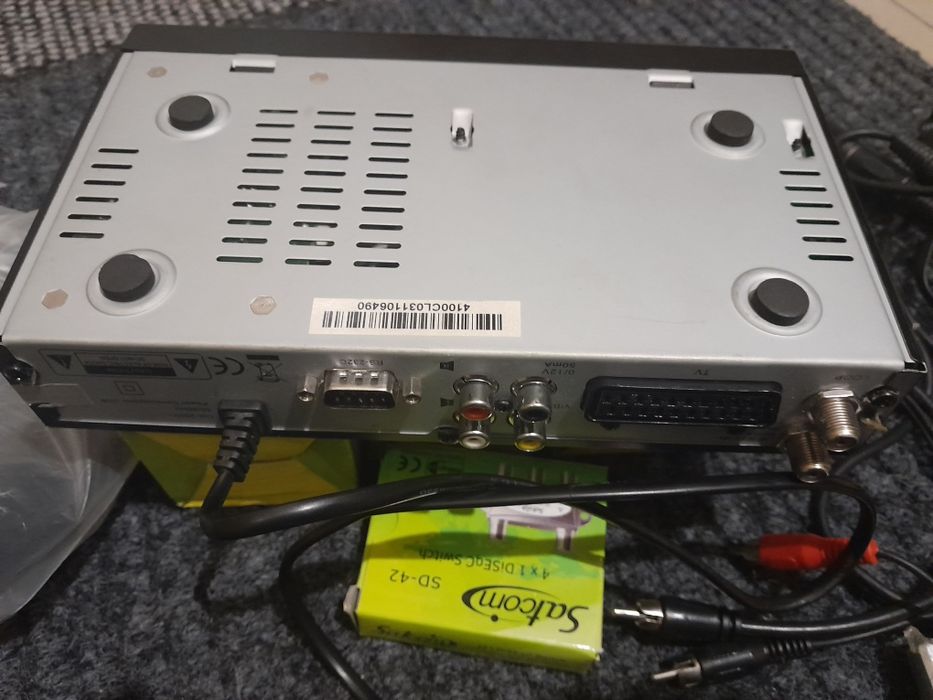 Комплект тюнер головки под спутникову антену