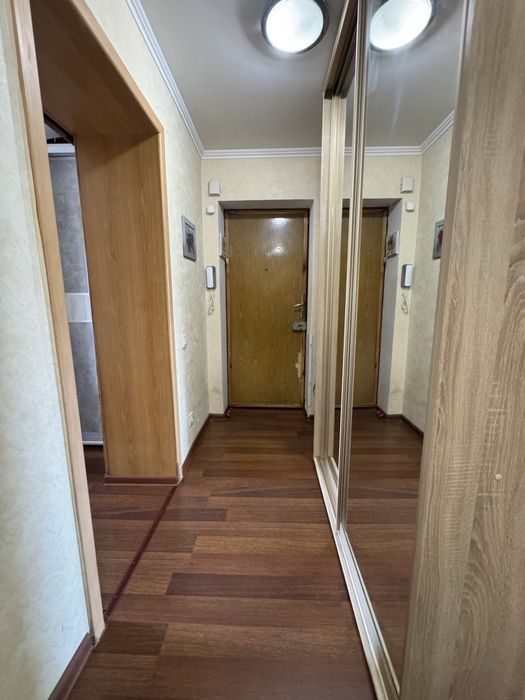 Продам 2 к.кв р-н Слобожанский ( ост. Донецкая )