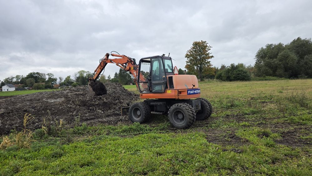 Koparka kołowa Hitachi FH85W Compact line, Koparka 9 t