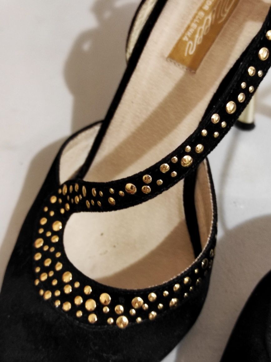Туфли чёрные с золотыми каплями 39-38