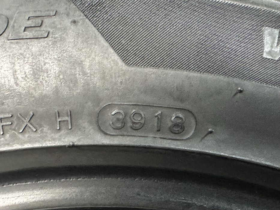 Зимові ШиниHankook 215/55/17 Winter icept evo2