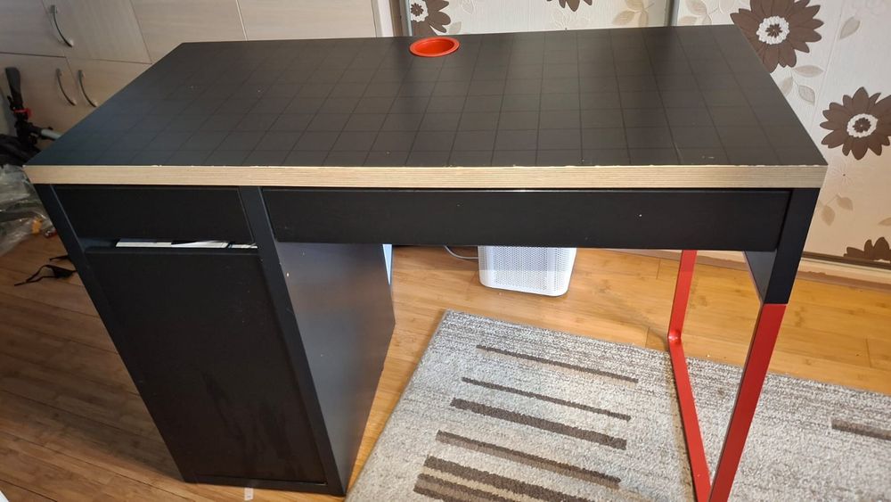 Biurko czarne ikea