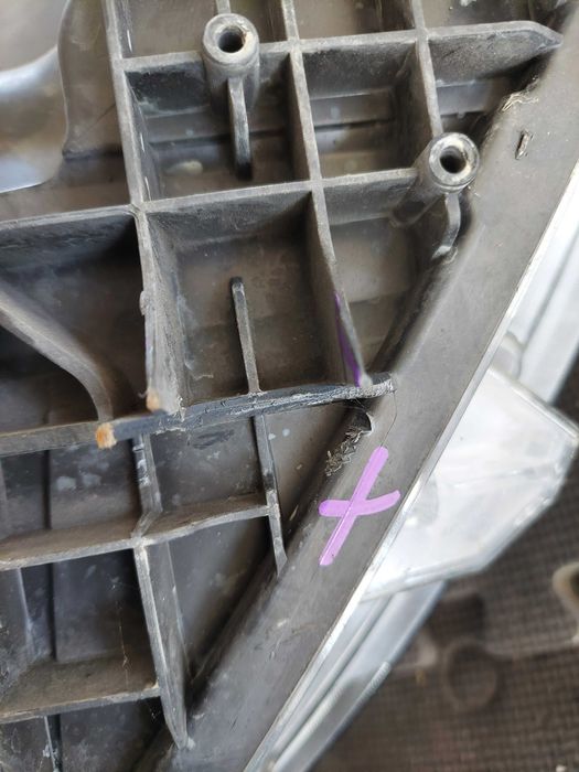 farol esq nissan qashqai