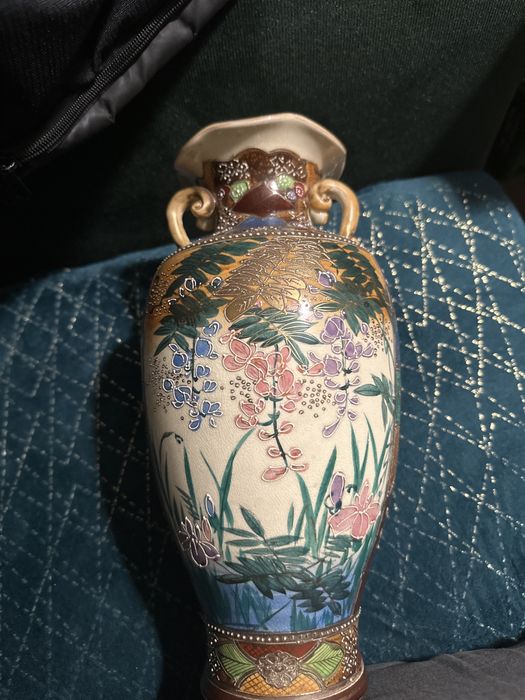 Japonski wazon bogato zdobiony typu Satsuma