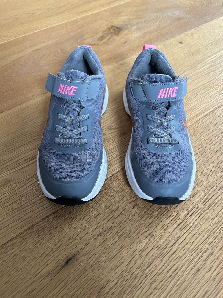 Sprzedam wygidne  NIKE roz 32