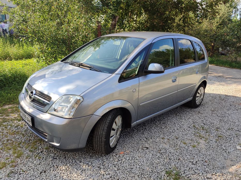 Автомобіль Opel meriva