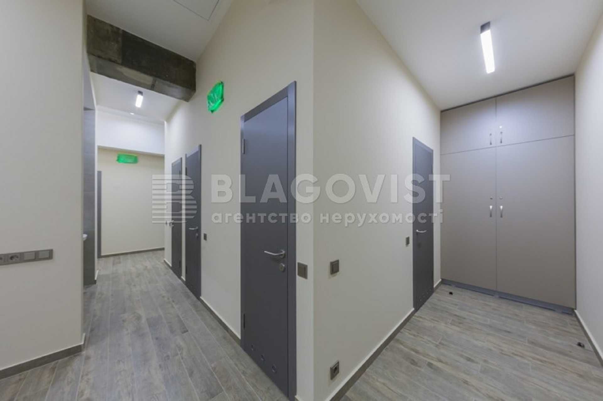 Щекавицька,30/39  нежитлове приміщення 225кв.м. Готель hostel  Поділ