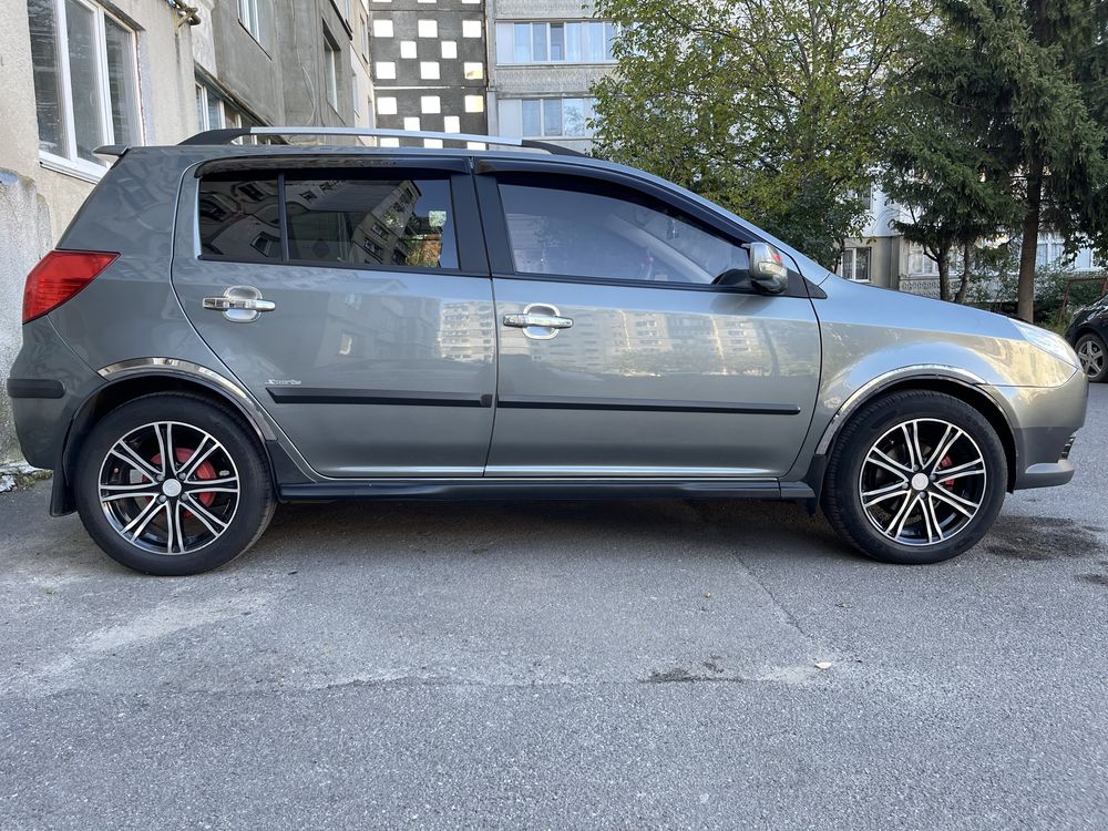 Geely MK Cross 2015