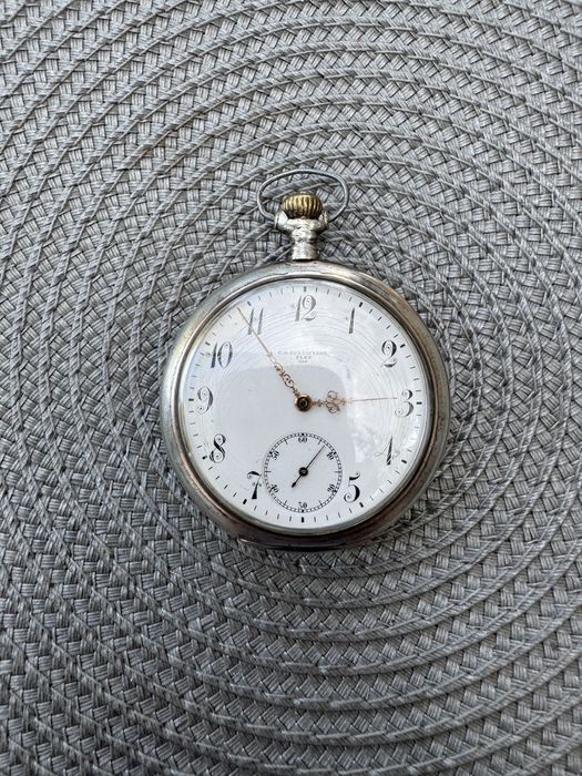 Карманные часы Omega