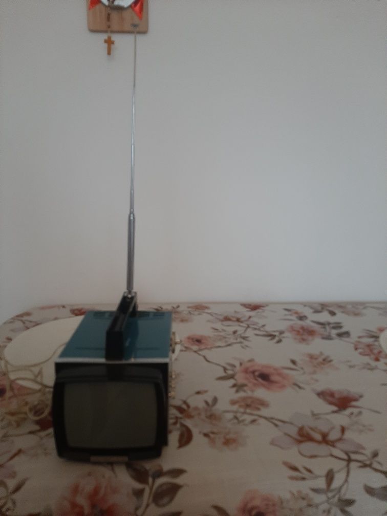 Televizor ZSRR zabytkowyBA-100