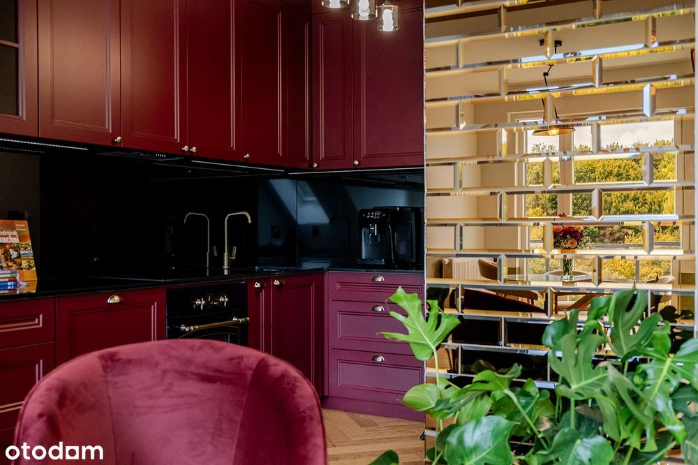 Komfortowe 4 pokoje. Ostatnie piętro, klimatyzacja, piękny widok.