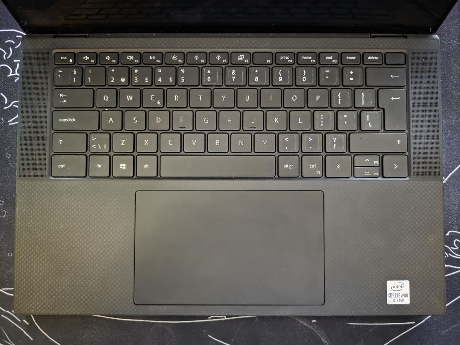 Notebook Precision Dell 5550 i9-10885H 64G 1TB W10
od
Dell