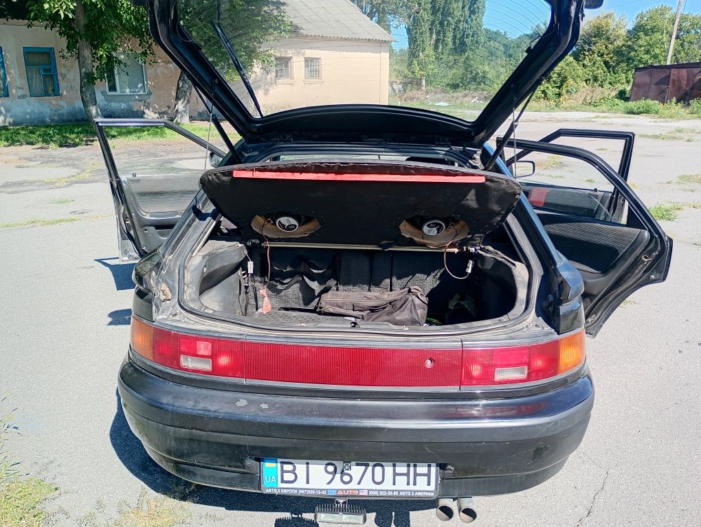 Продається mazda 323 сліпиш на повному ходу