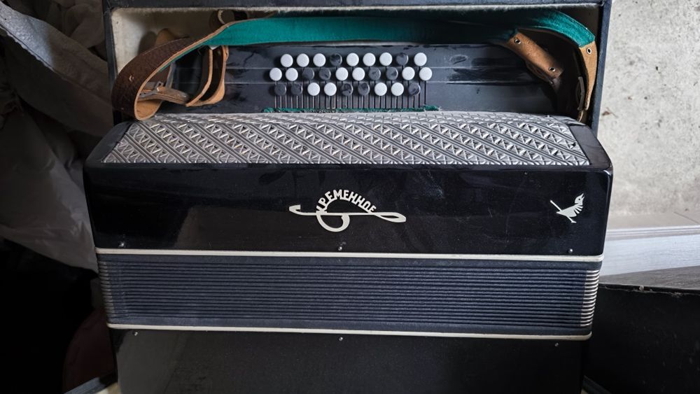 Продам три гармошки в хорошем состоянии