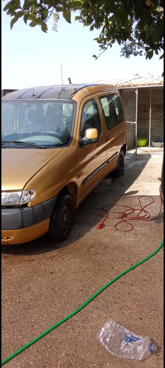 Citroen Berlingo - 5 lugares
