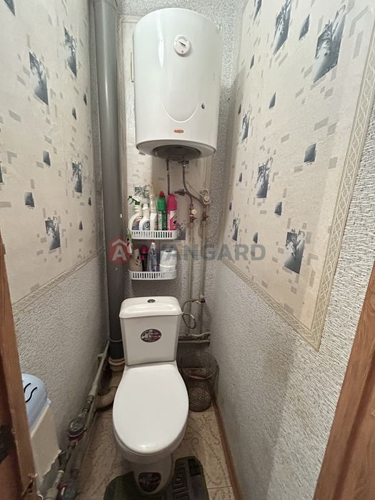 Трикімнатна квартира на Космосі