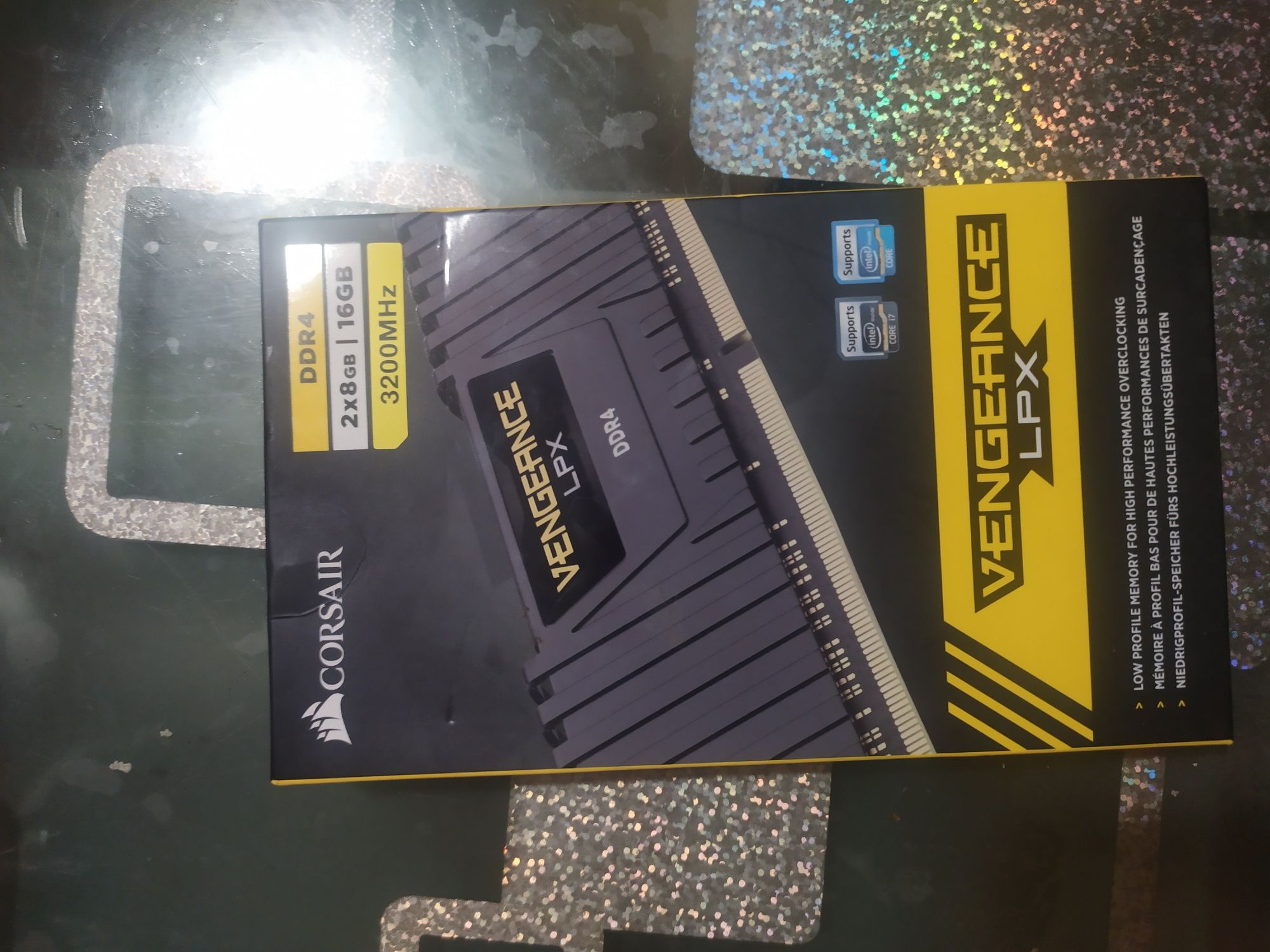 DDR4 рабочая новая не пользовались