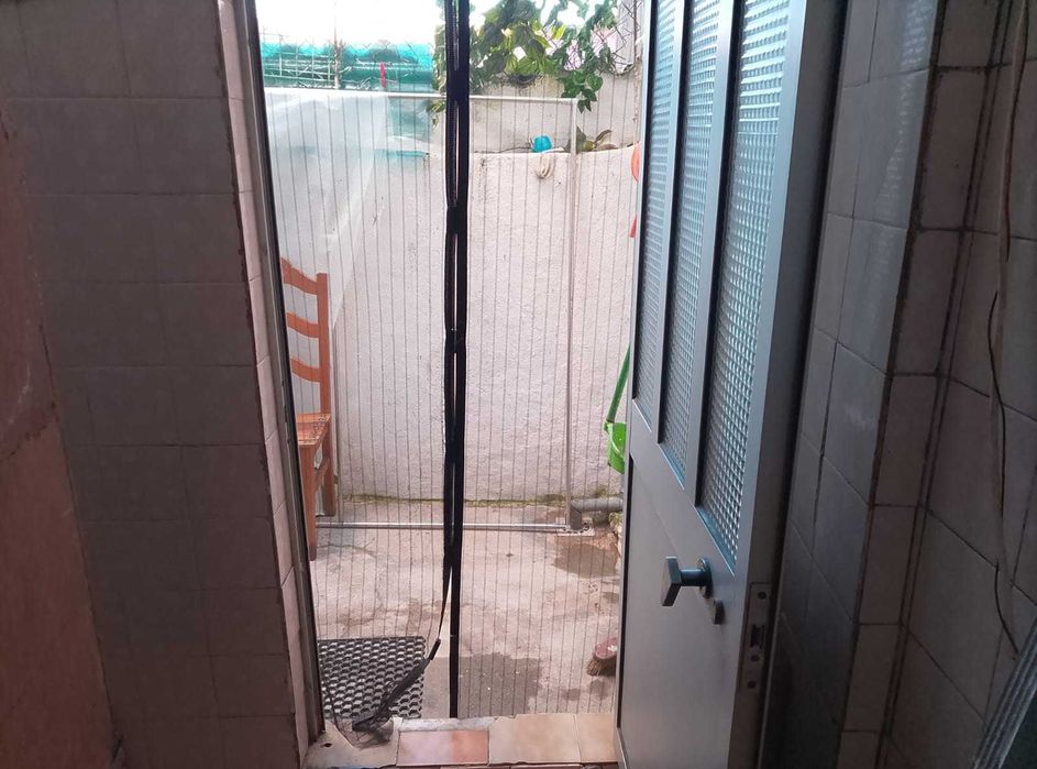 Apartamento T1 de R/C com quintal