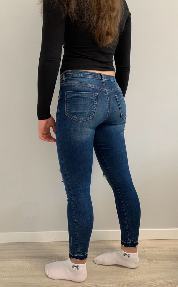 Mohito Spodnie jeansowe