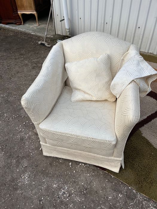 Stylowy komplet wypoczynkowy .