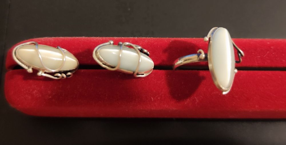 Серебряный комплект серёжки и колечко 925 пробы