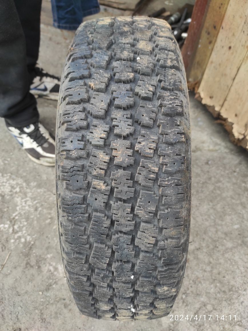 Зимние шины 175/70r13 колеса в сборе, диски