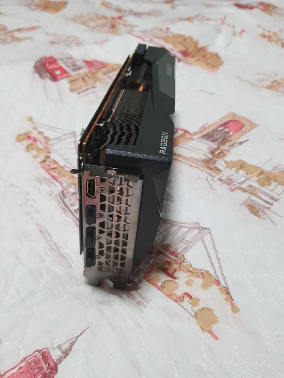 GIGABYTE RADEON RX 6900 GDDR6 (256bit)
16 GB SAMSUNG - 1 шт.