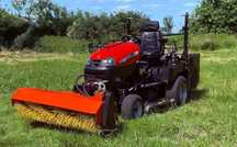 Wisconsin Bulldog W3676  Kosiarka samojezdna Wisconsin Bulldog W3676 z silnikiem Kawasaki 26HP