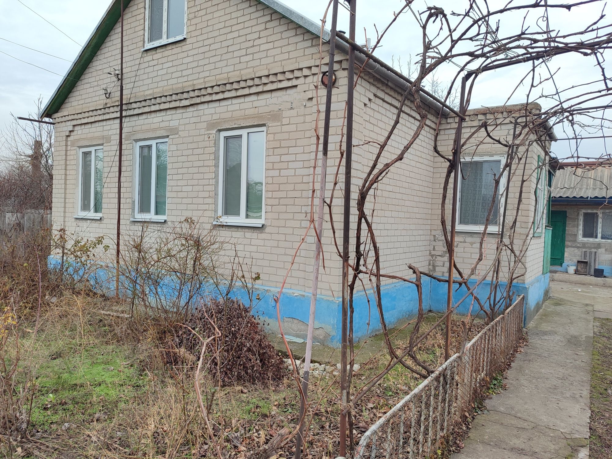 Продається добротний будинок