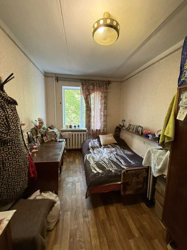 3к.квартира, Алмазний, 60м2, 2/5, в житловому стані
