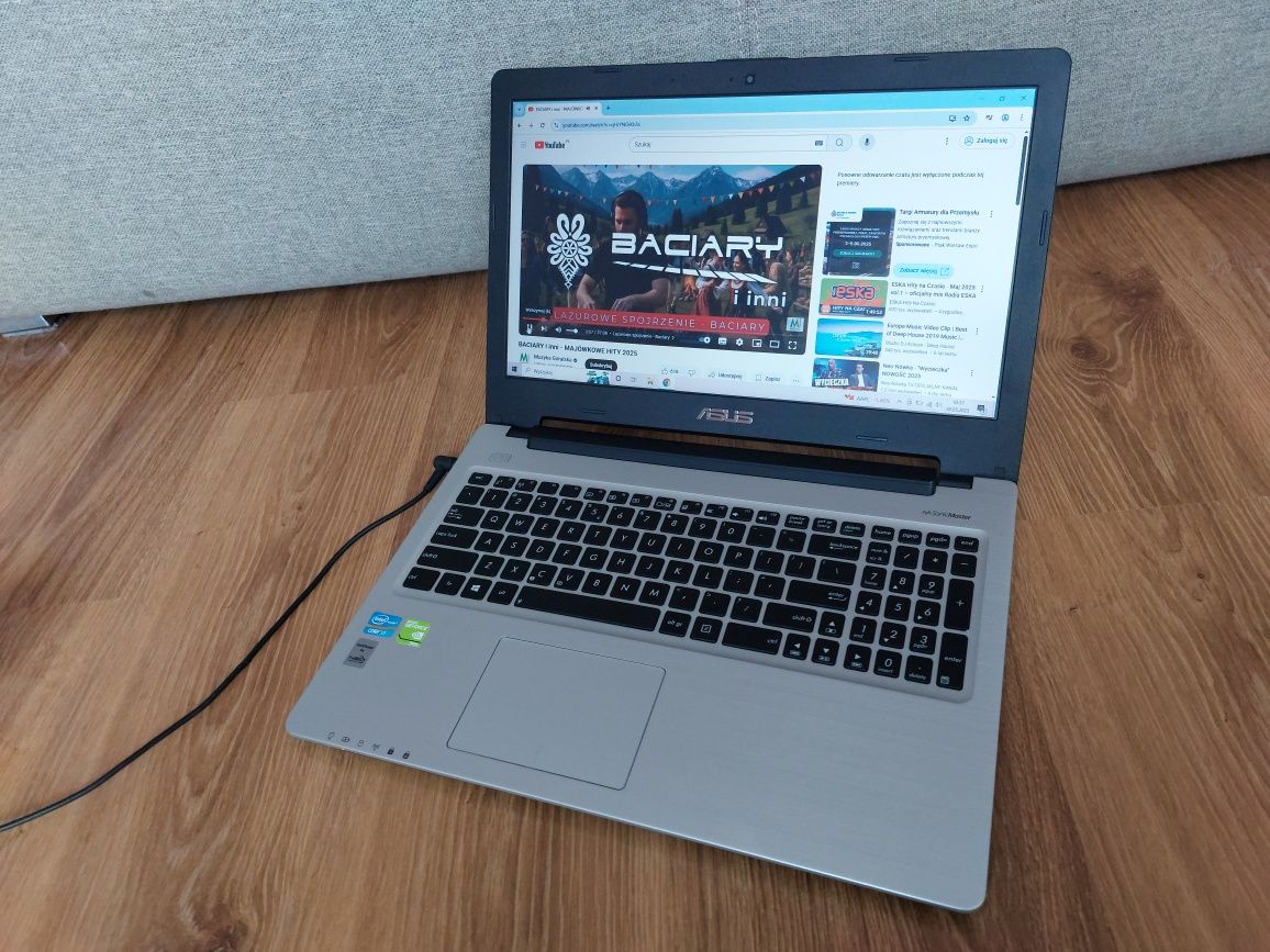 Asus i7 jak nowy SSD 2x grafiki 8gb ram USB 3.0 slim Bluetooth