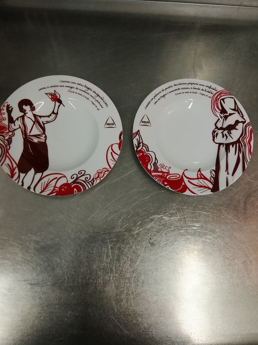 Pires porcelana para CHÁ.TODOS NOVOS,  1,50 CADA.TENHO 12 EM ESTOQUE