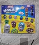 Marvel Wooblies Arena + 2 wyrzutnie + 4 Figurki magnetyczne WBM005