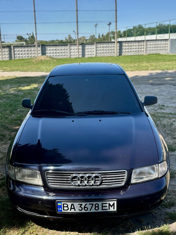 Audi A4 b5 1,6 механіка