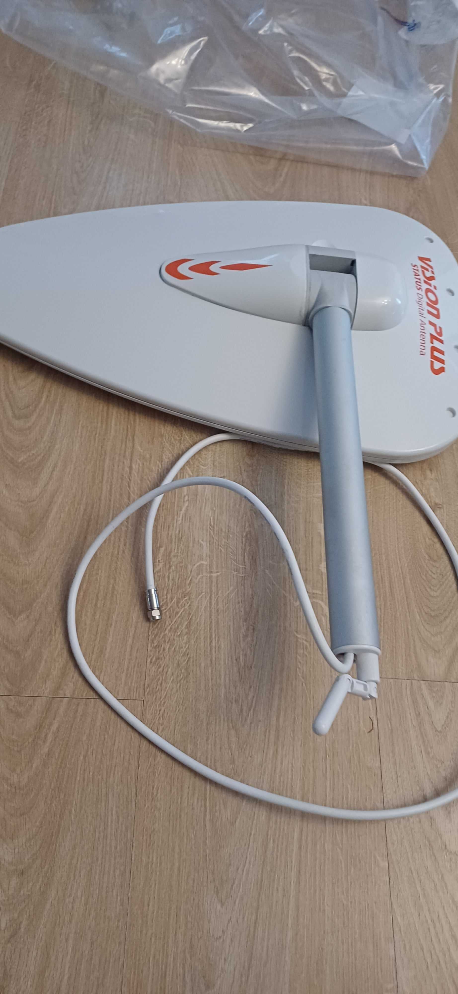 Antena telewizyjna Vision Plus 570, Status 530 przyczepa, kamper