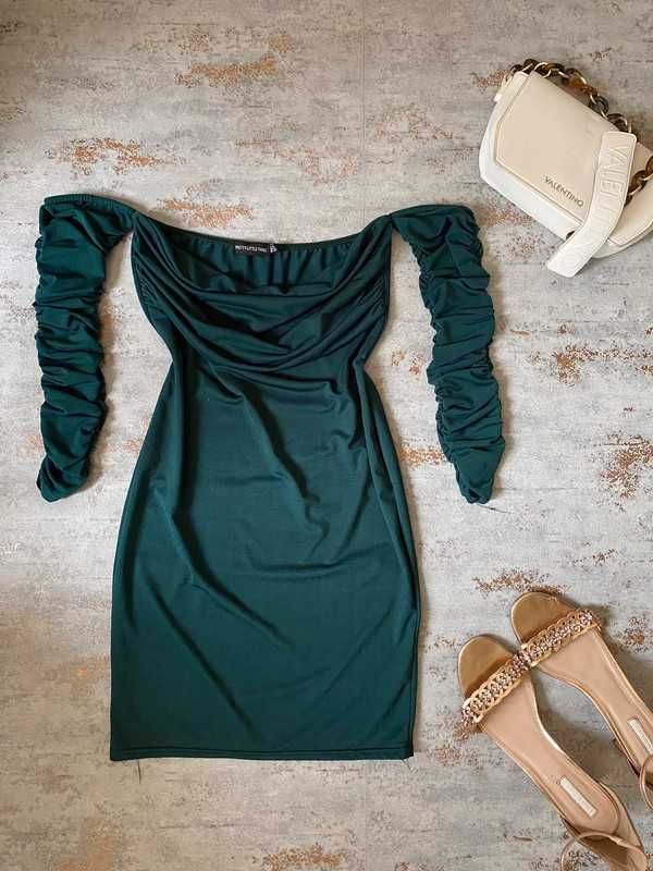 PrettyLittleThing zielona sukienka z marszczonymi rękawami r L 40