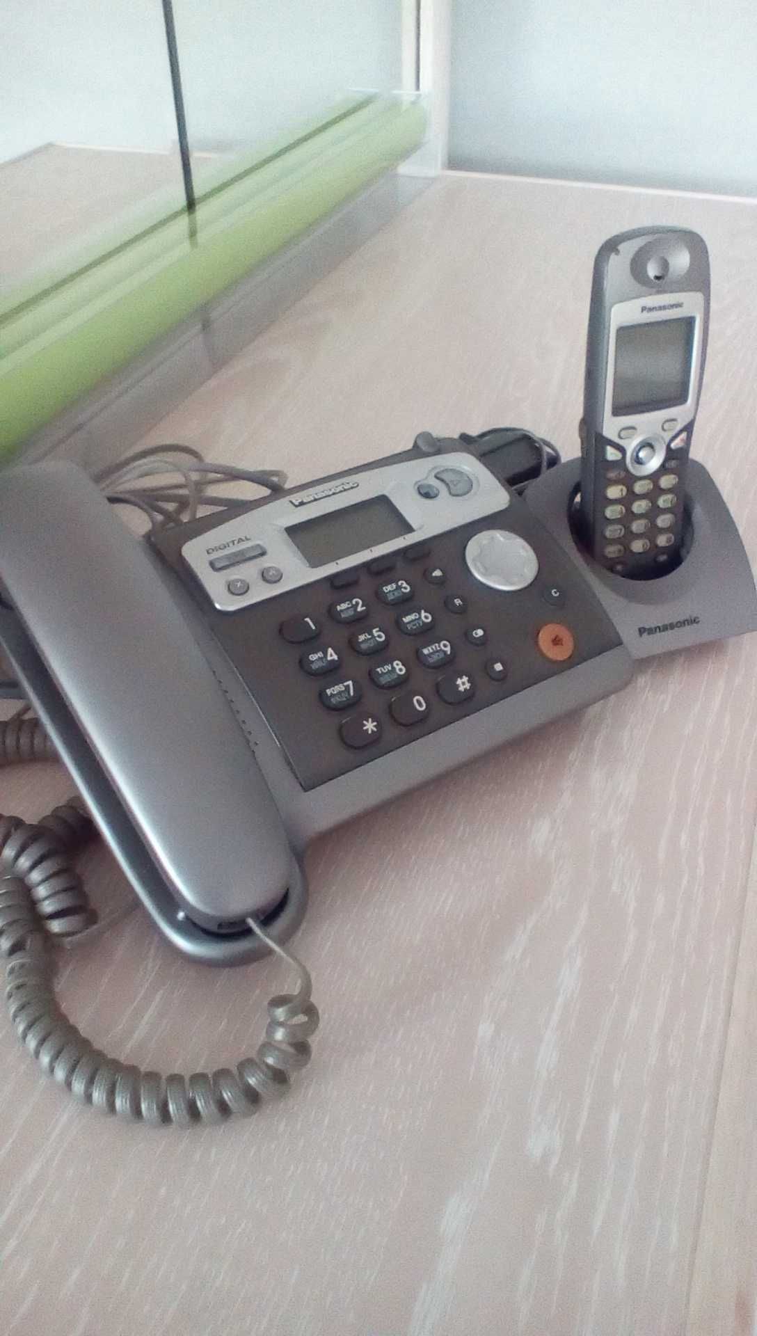 Телефон Panasonic KX-TCD 540 RUM провідний  стаціонарний.