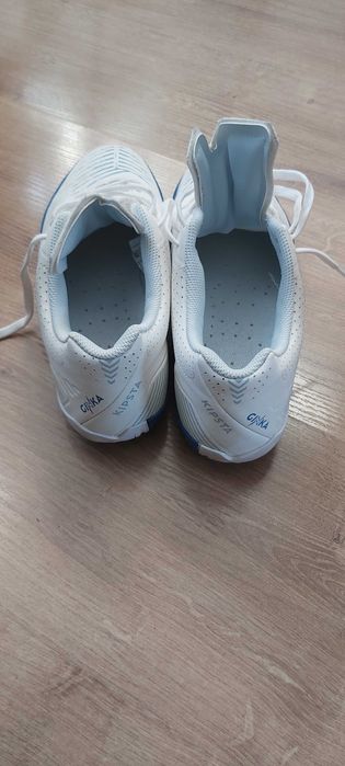 Buty sportowe białe Kipsta rozmiar 41, wkładka 26,5 cm - stan bdb