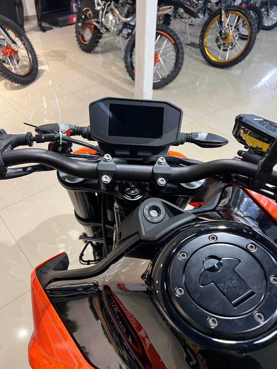 Мотоцикл KTM 790 DUKE 2024
