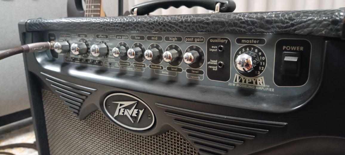 Amplificador Peavey Vypyr 30W