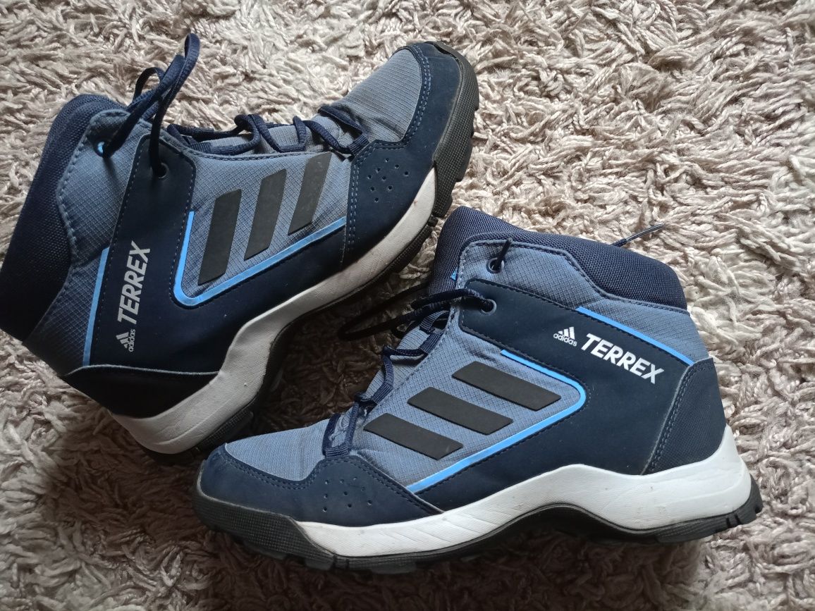 Świetne młodzieżowo damskie buty Trekkingowe Adidas