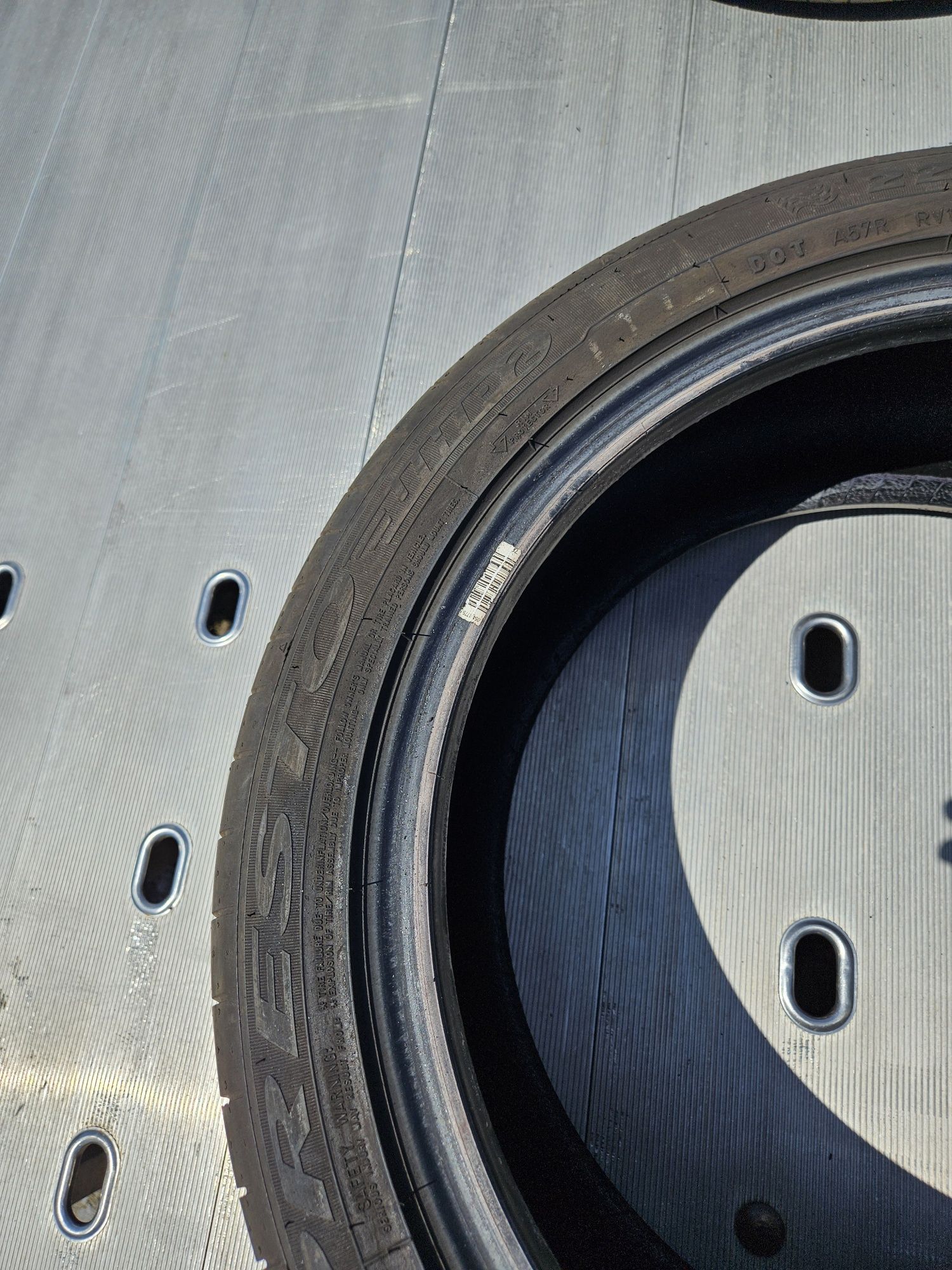Opony Letnie / Lato / 225/45 R17 / Super stan